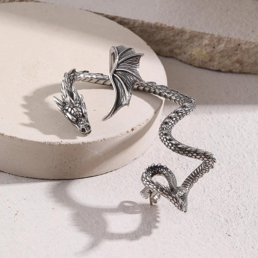 Embrace the Fire: Gothic Dragon Ear Cuff for Men – ED-786