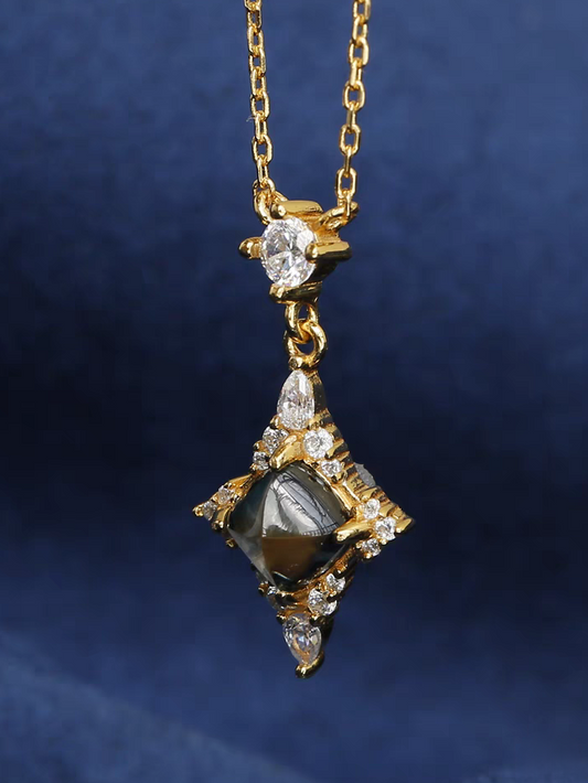 Blue Gemstone Jewelry Trends 2025: Why Topaz Is the New Must-Have