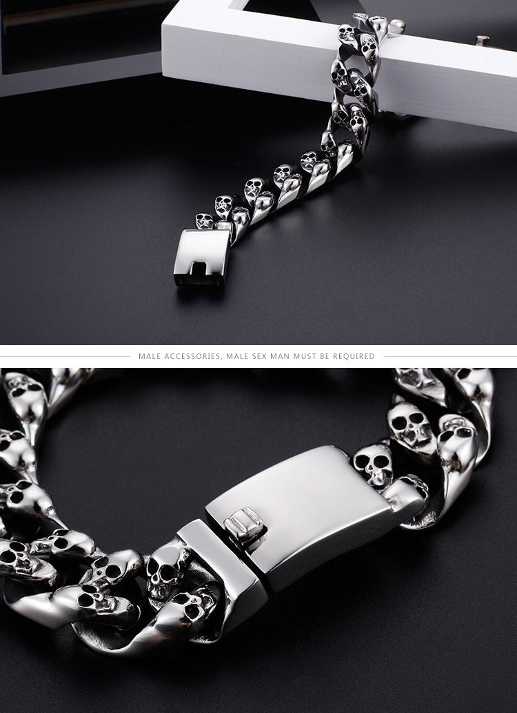 Pulsera Kemstone de acero y titanio para hombre: diseño de calavera audaz con cadena gruesa para un estilo urbano moderno KB80115-BD