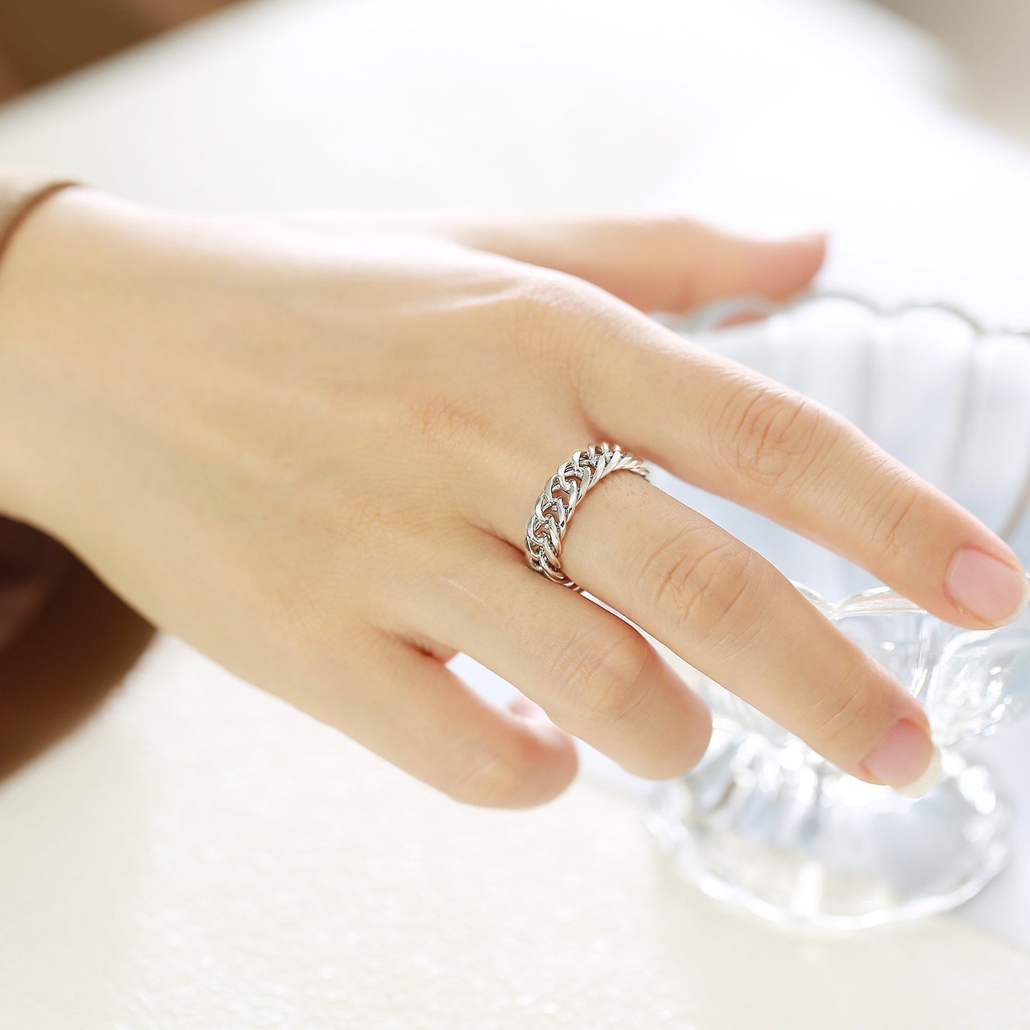 Anillo de cadena elegante de acero inoxidable Kemstone: diseño unisex moderno para el día a día RC-476