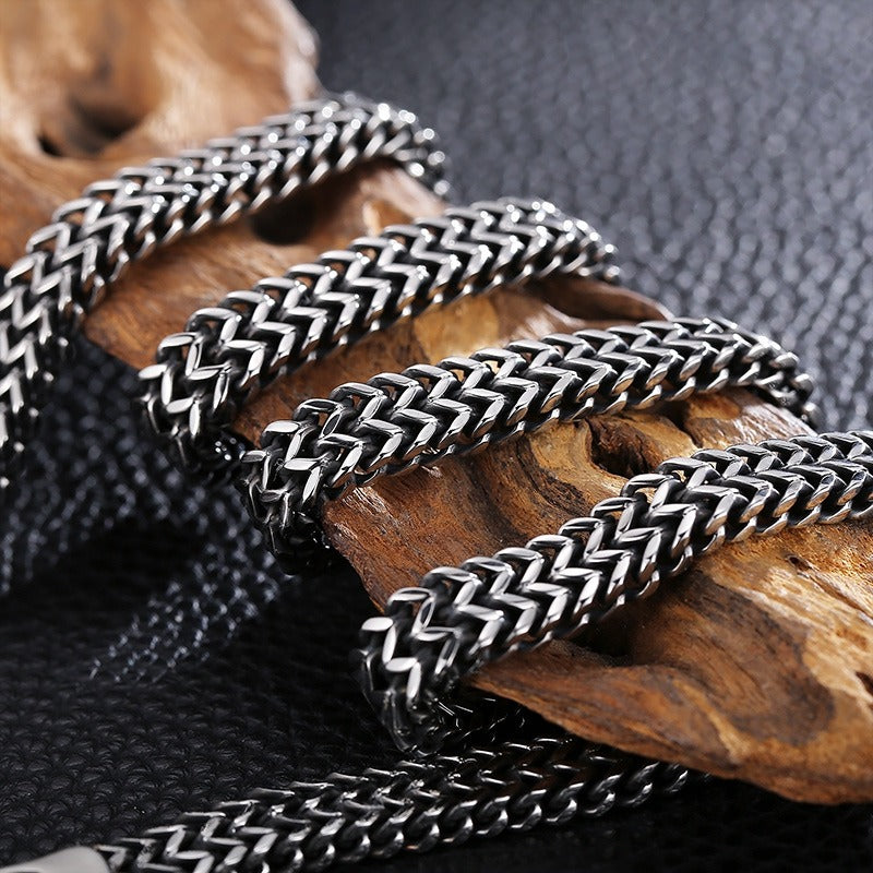 Kemstone Serpent Legacy – Collar de acero de titanio forjado a mano con texturas envejecidas KN202158