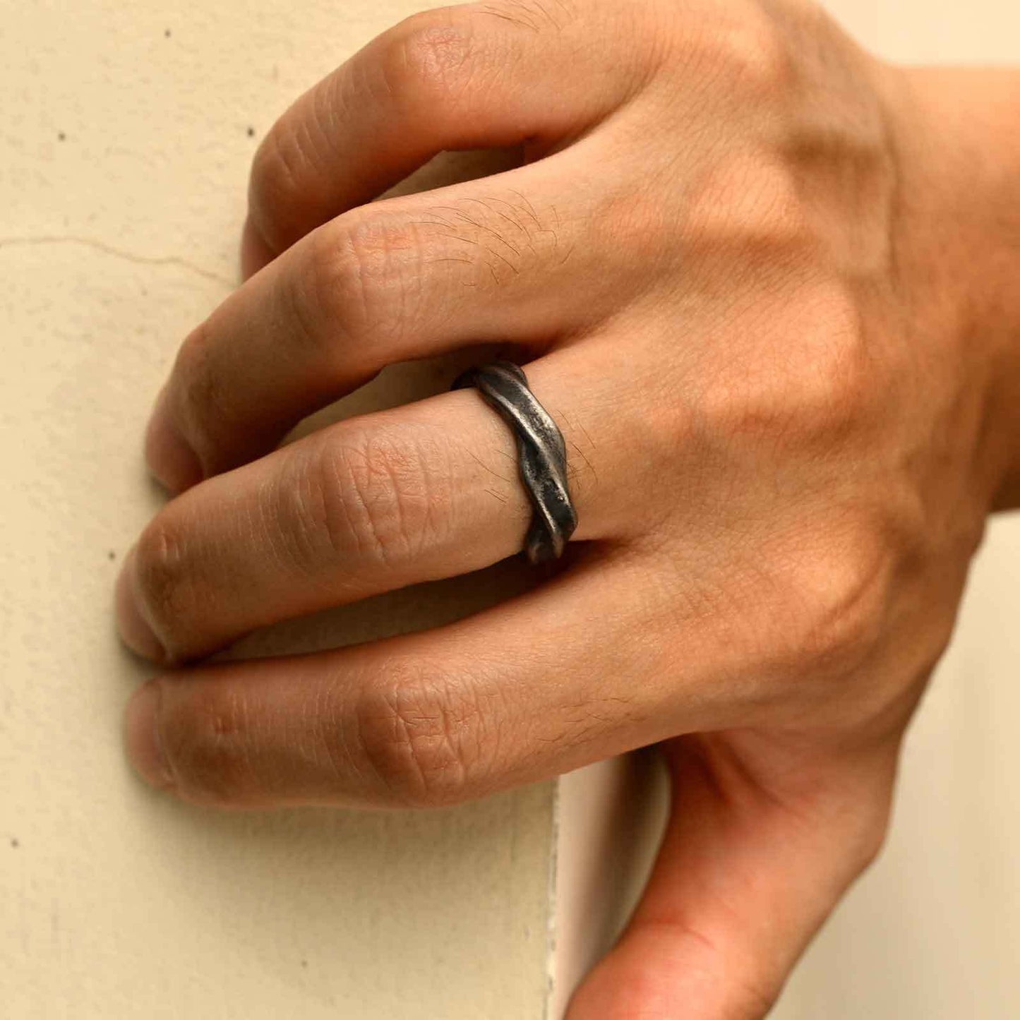 Kemstone Stainless Steel Möbius Ring – Men’s Vintage Silver Gold Band RC-727