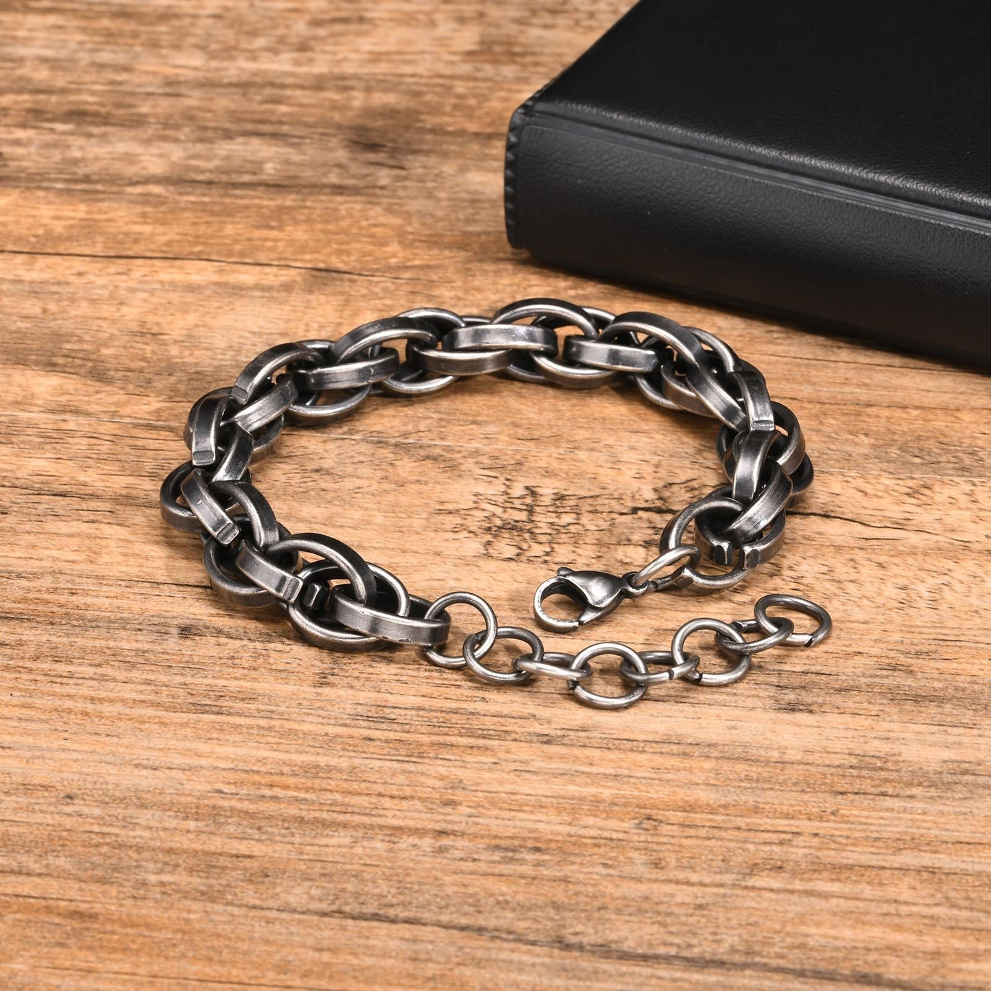 Kemstone Men’s Heavy Stainless Steel Twist Chain Bracelet – 11mm Vintage Cuban Link BR-961