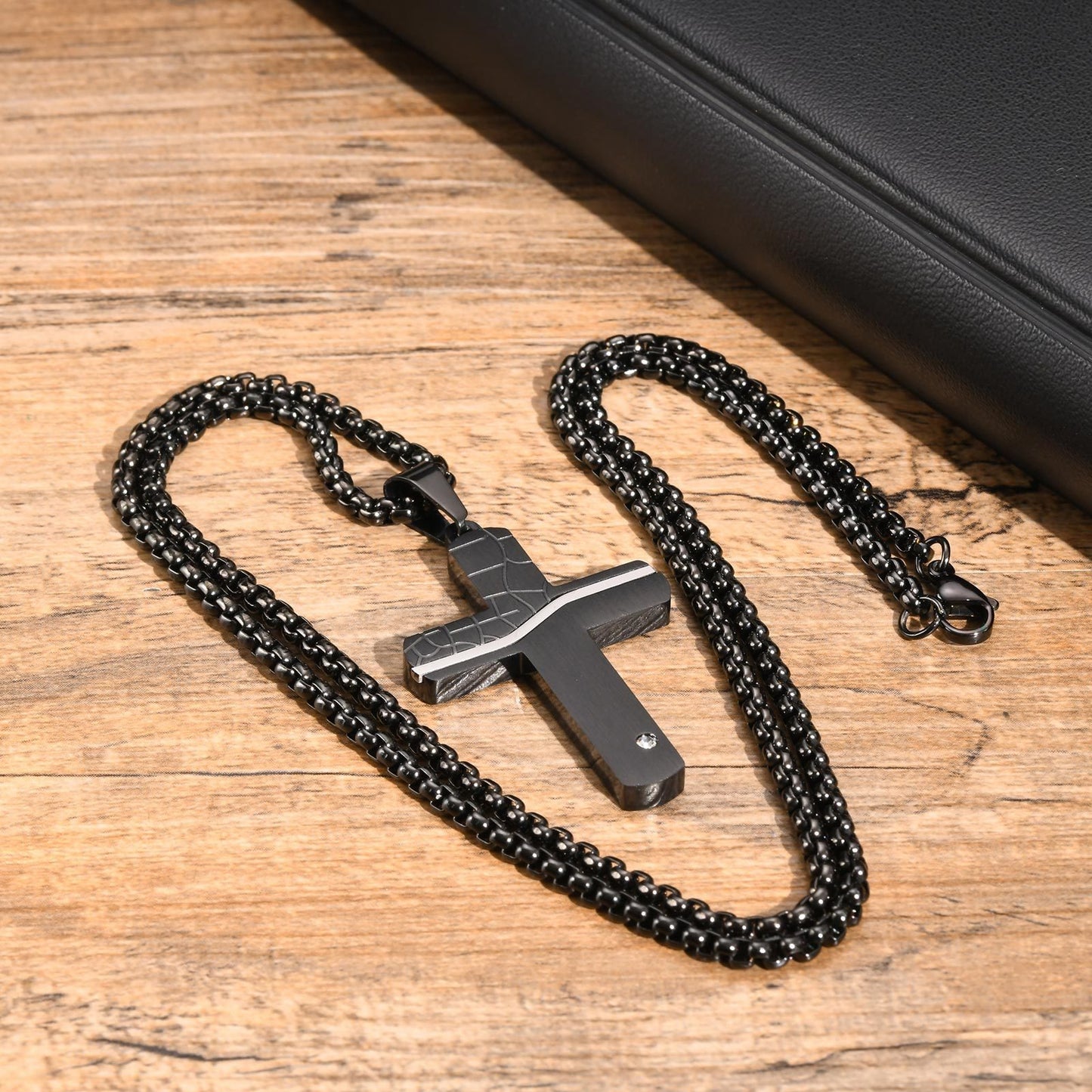 Cracked Cross Pendant Necklace – Stainless Steel, Gothic Street Style (Silver/Gold/Black) PN-1999