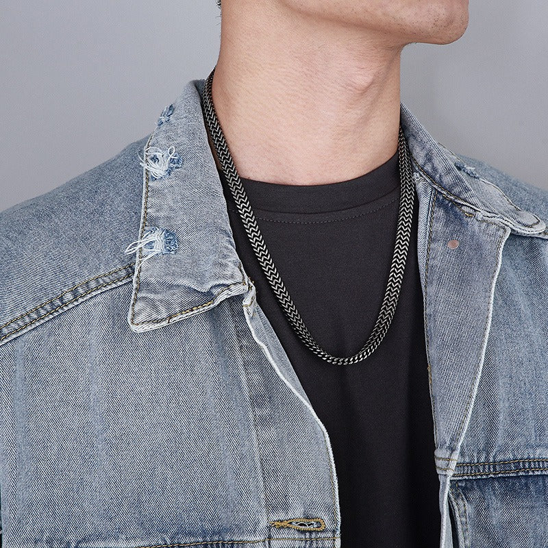 Kemstone Serpent Legacy – Collar de acero de titanio forjado a mano con texturas envejecidas KN202158