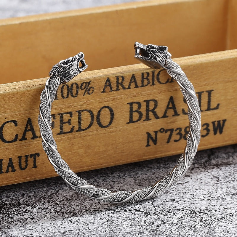Kemstone Dual Wolf-Head Titanium Steel Punk Bracelet – Bold Men's Accessory KB152065