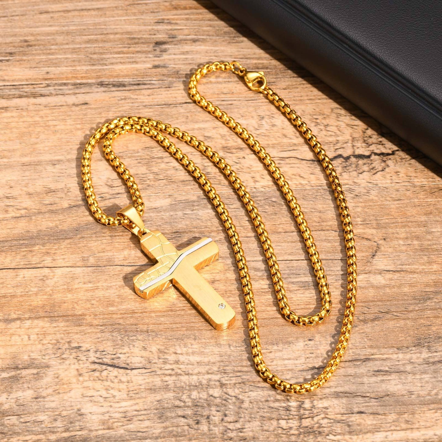 Cracked Cross Pendant Necklace – Stainless Steel, Gothic Street Style (Silver/Gold/Black) PN-1999