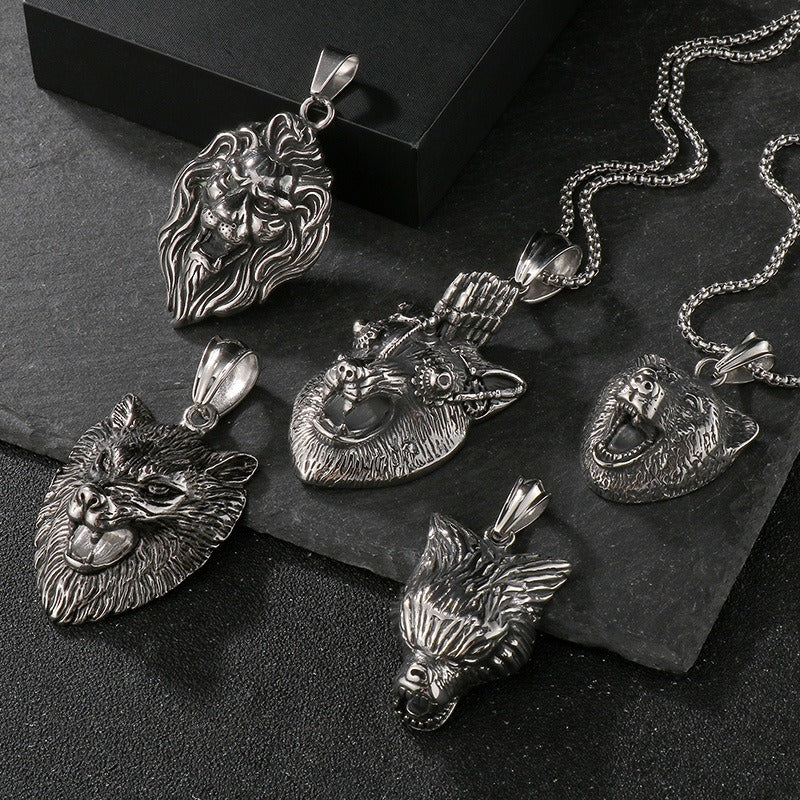 Kemstone Predator Series - Collana con ciondolo leone/lupo/volpe in acciaio al titanio opaco per abbigliamento punk da uomo KP79439-BD