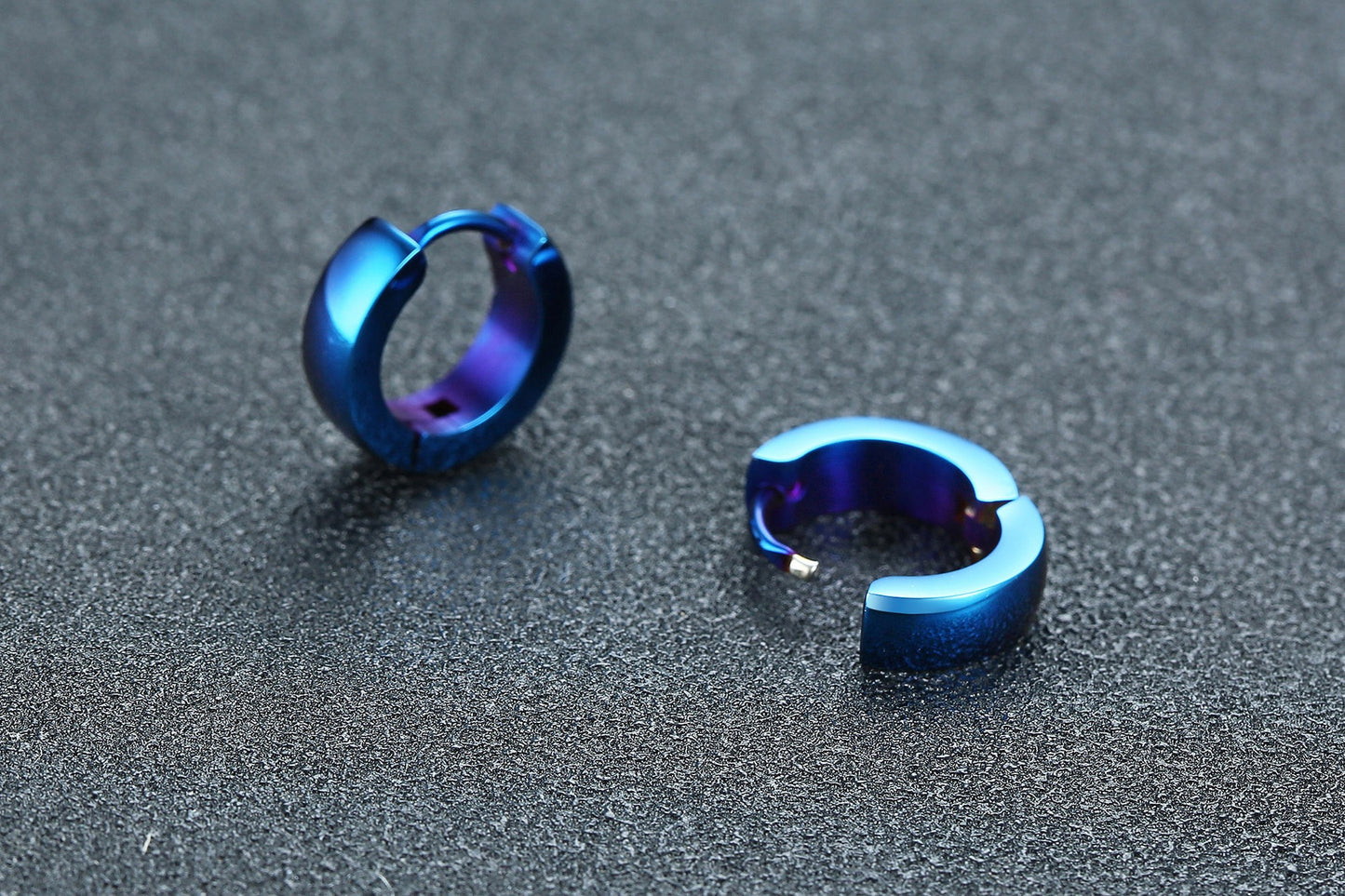 Men’s 4mm Stainless Steel Hoop Earrings – Minimalist Street Style EH-114