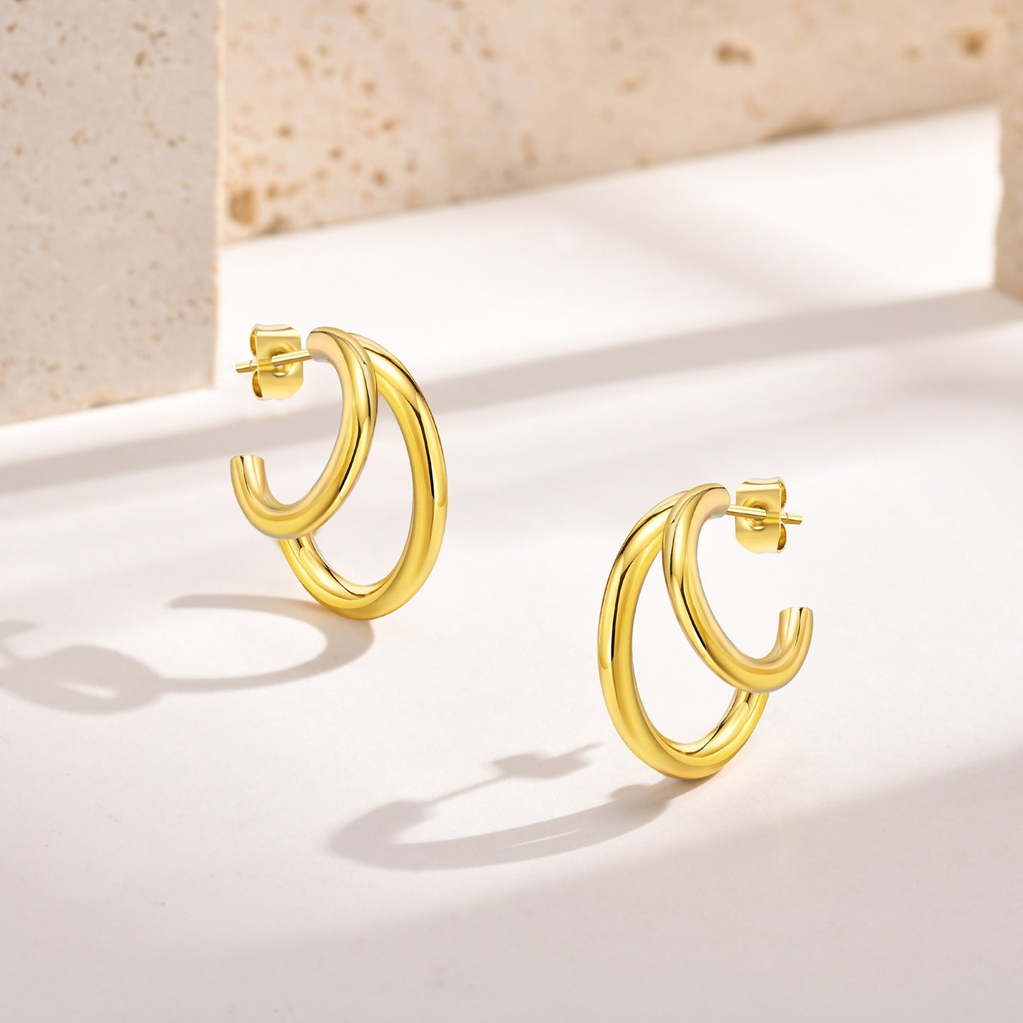 Pendientes de aro doble de acero inoxidable Kemstone | Accesorios minimalistas en forma de C para mujer EH-509