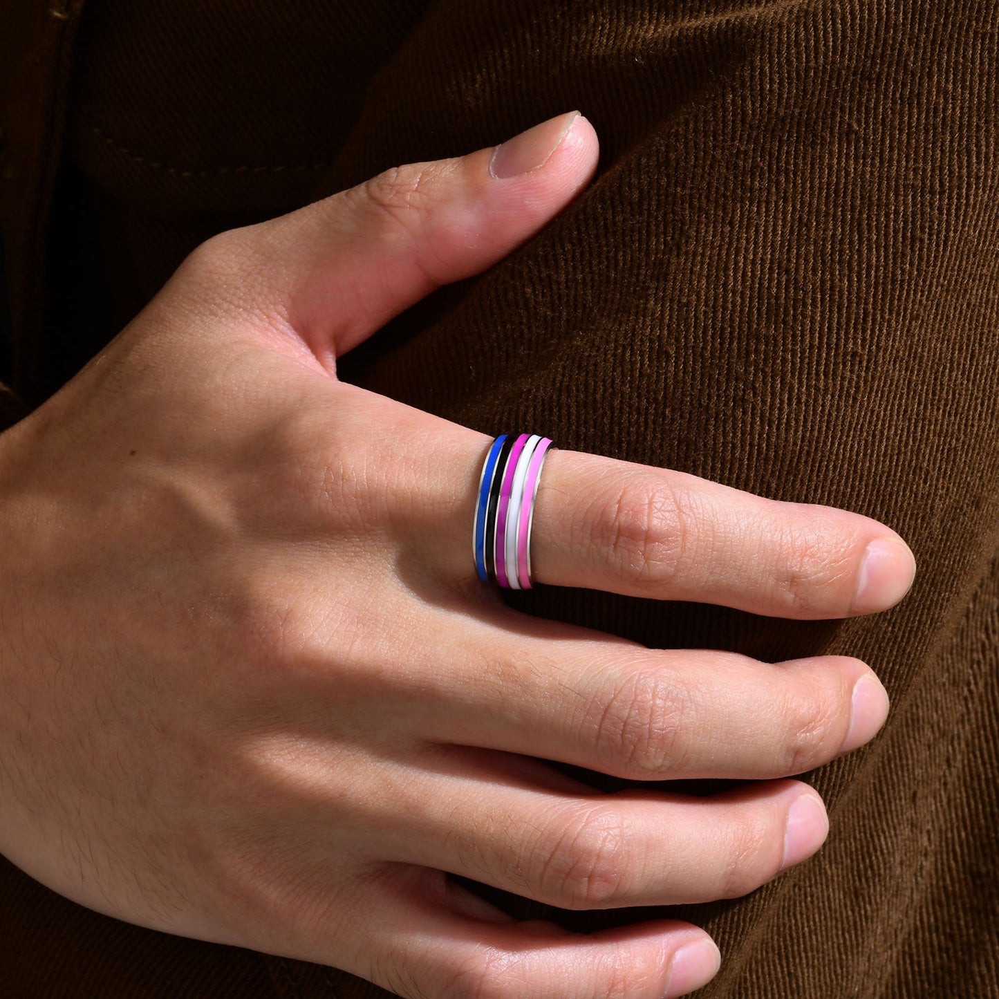 Anillo de cinta arcoíris Kemstone de 8 mm | Joya llamativa de acero de colores para uso diario y regalo PR-033