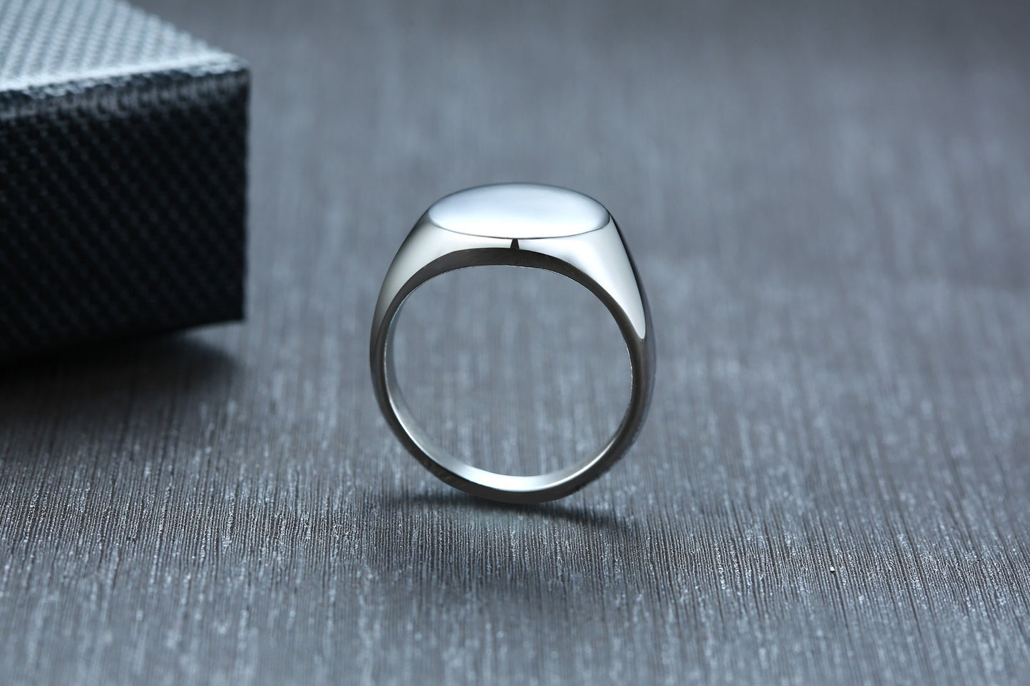 Anillo de acero inoxidable Kemstone con banda ancha - Joyería geométrica minimalista para parejas RC-448