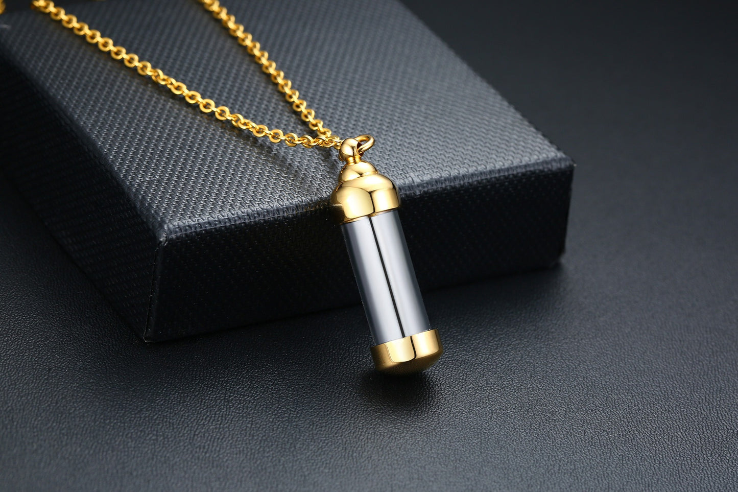 Kemstone Men’s Stainless Steel Glass Vial Pendant Necklace – Gothic Memorial Perfume Bottle Urn Amulet PN-716