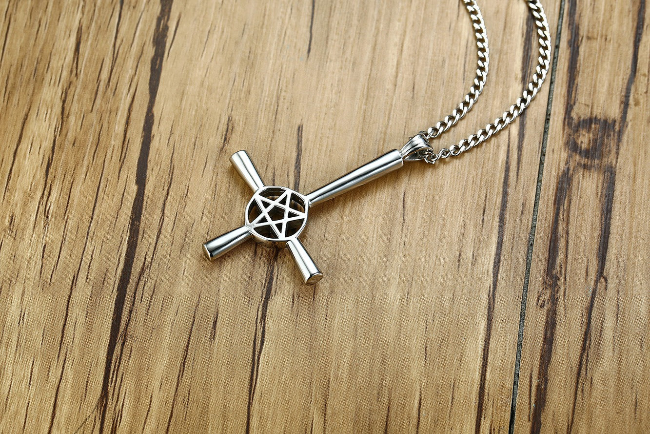 Colgante de cruz de Satán de acero inoxidable Kemstone - Collar gótico audaz para hombre PN-1127