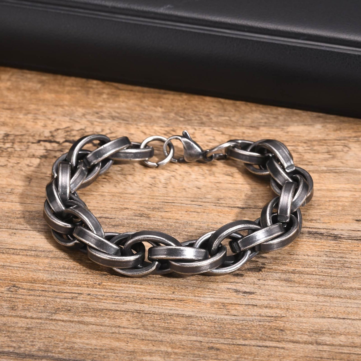 Kemstone Men’s Heavy Stainless Steel Twist Chain Bracelet – 11mm Vintage Cuban Link BR-961