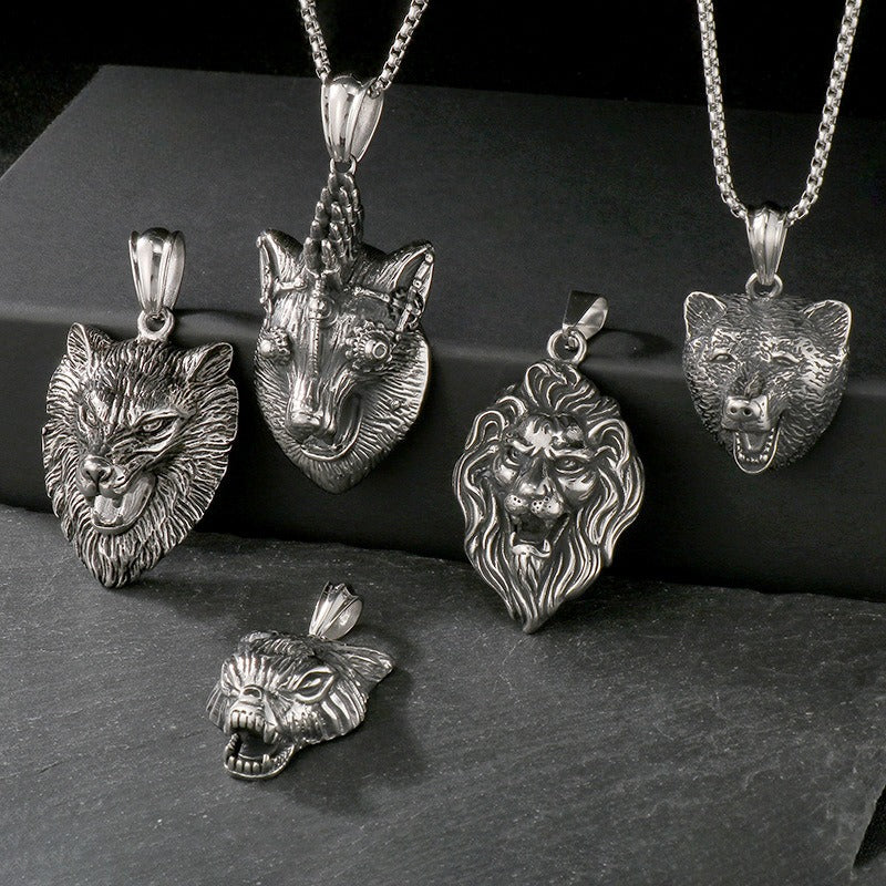 Kemstone Predator Series - Collana con ciondolo leone/lupo/volpe in acciaio al titanio opaco per abbigliamento punk da uomo KP79439-BD