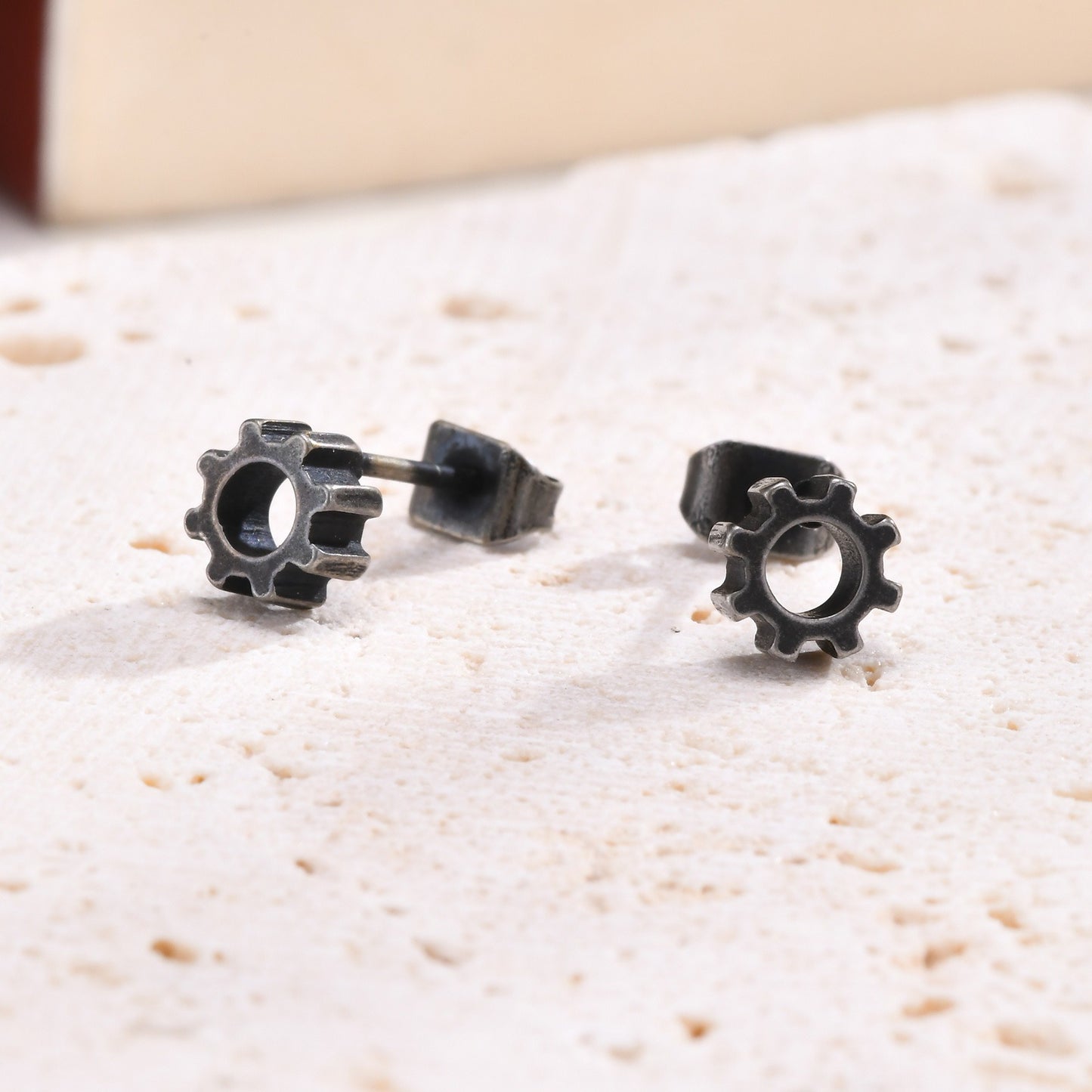 Gear Stud Earring for Men – Vintage Gray Stainless Steel Gothic Punk Jewelry ES-529