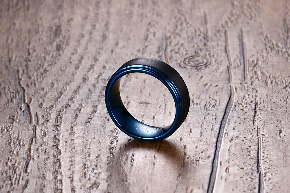 Anello in acciaio al tungsteno Kemstone da uomo - Moderno anello minimalista unisex nero opaco/blu acciaio/grigio satinato | Gioiello resistente e antigraffio TCR-015