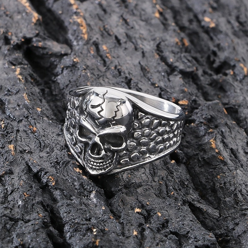 Kemstone Men’s Skull Texture Ring – Gothic Punk Stainless Steel Power Symbol KR111642-GC