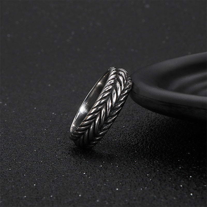 Kemstone Twist Chain Titanium Steel Ring – Matte Punk Band for Men | Gothic Streetwear Statement Jewelry KR53967-K