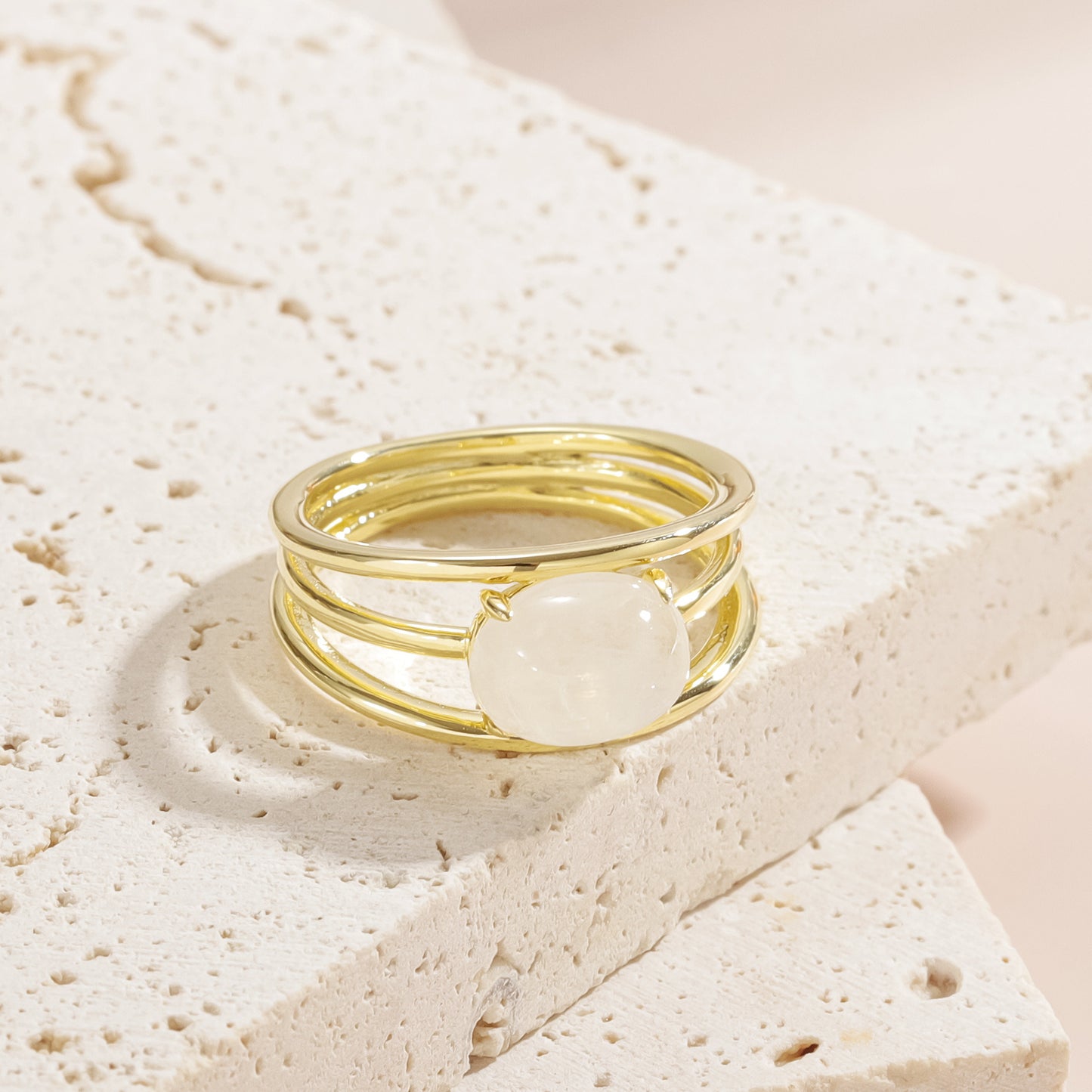 Moonlight Whisper | 925 Sterling Silver Gold-Plated Blue Moonstone Ring OL2072RGRM