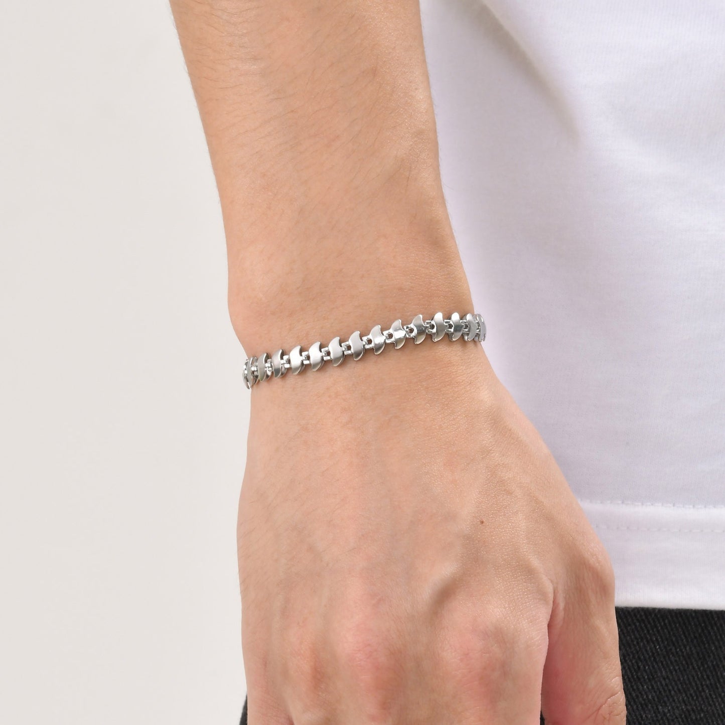 Kemstone Stainless Steel Handmade Chain Bracelet for Men - Durable Modern Jewelry with Sleek Polished Links BR-1954