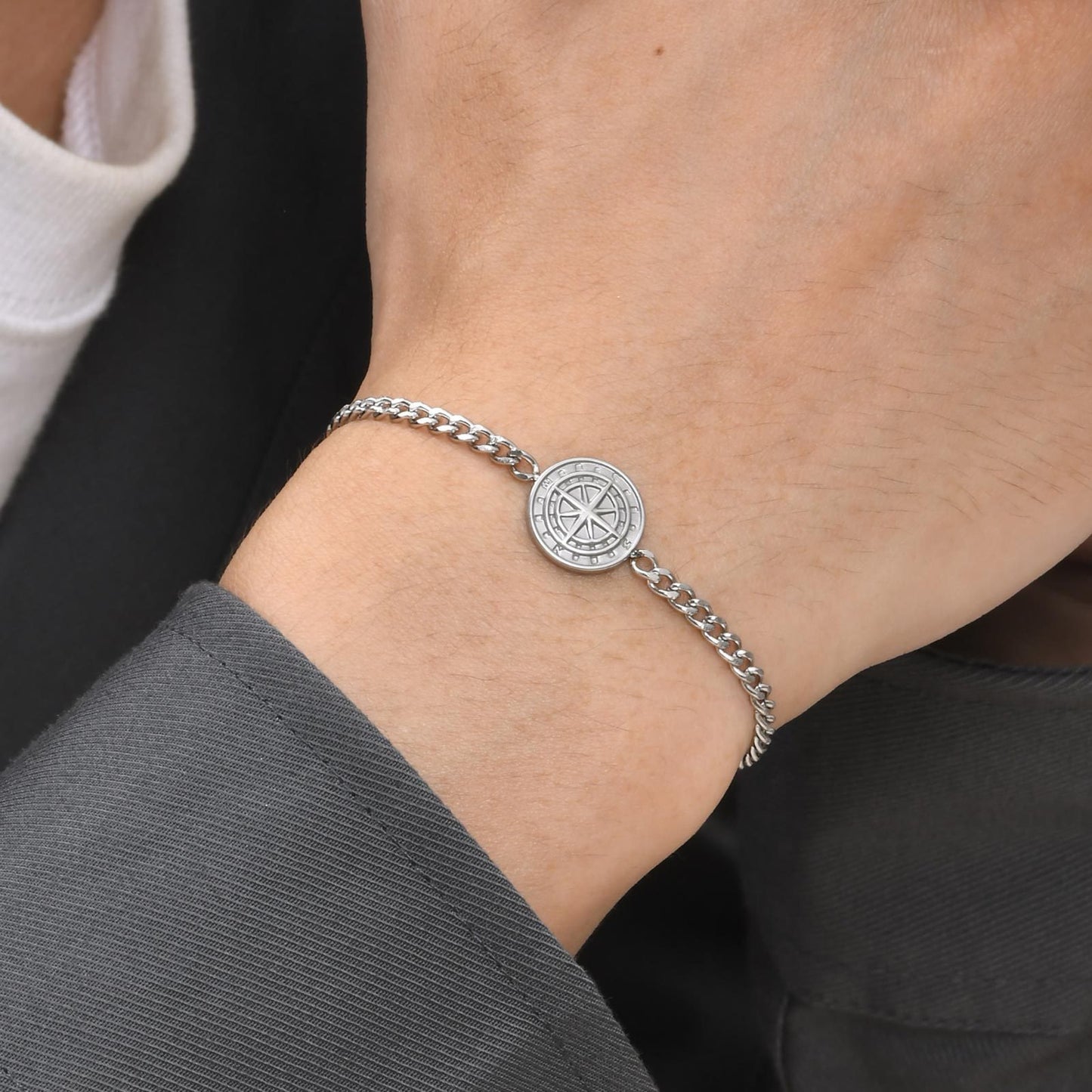 Kemstone Men’s Stainless Steel Compass Bracelet – Adjustable Minimalist Chain in Black, Gold & Silver BR2079