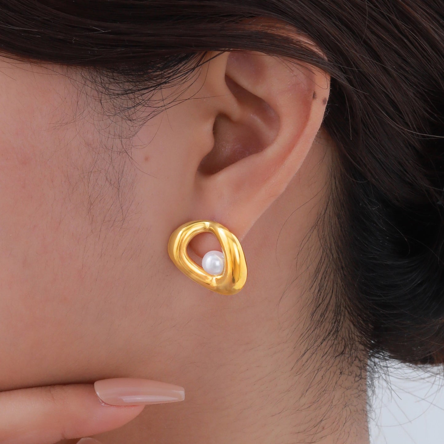 Pendientes geométricos de acero inoxidable con perla artificial en tono dorado para mujer: elegancia minimalista, joyería hipoalergénica ES-633