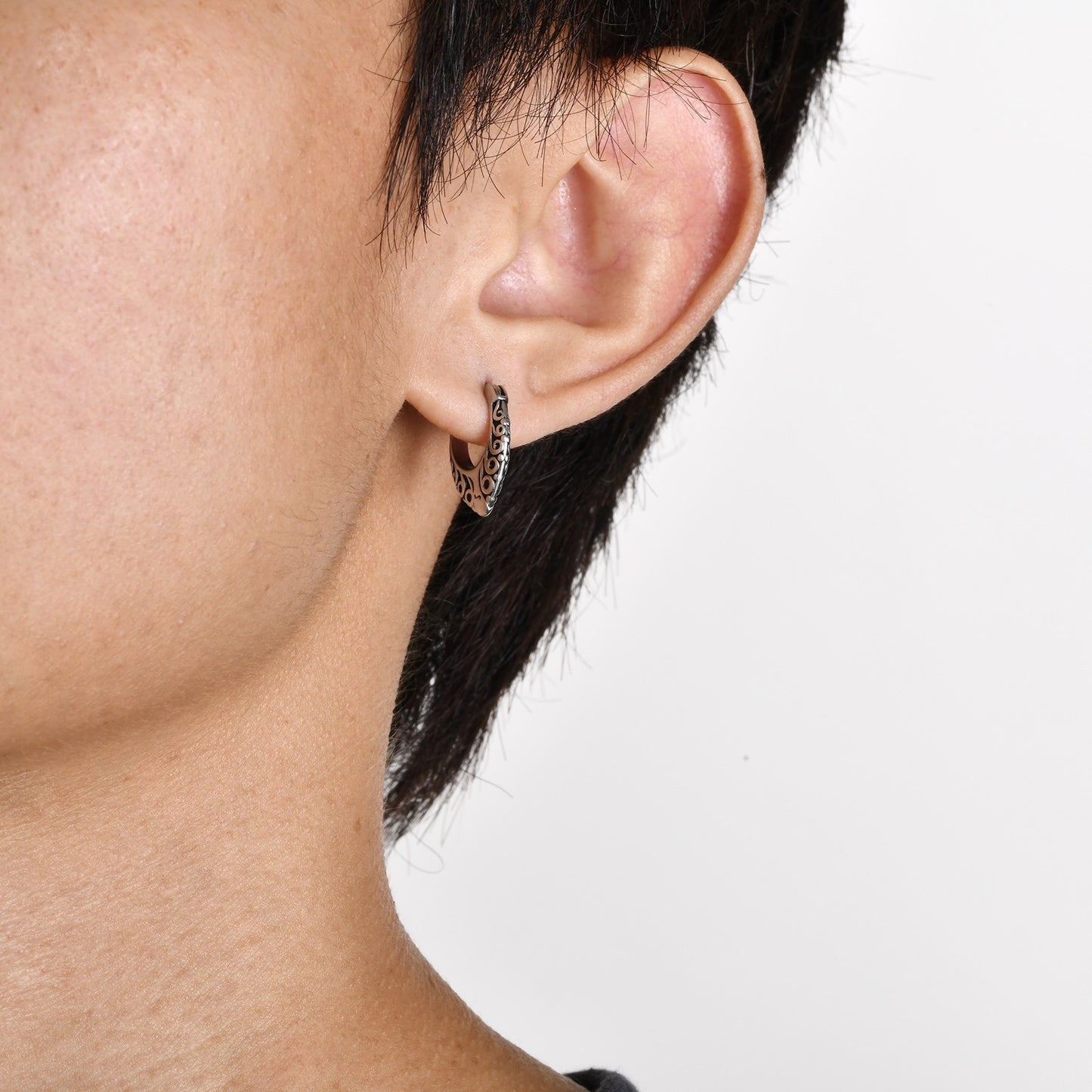 Kemstone Stainless Steel Men's Geometric Ear Cuff - Retro Matte Texture, Hypoallergenic & Lightweight EH-581