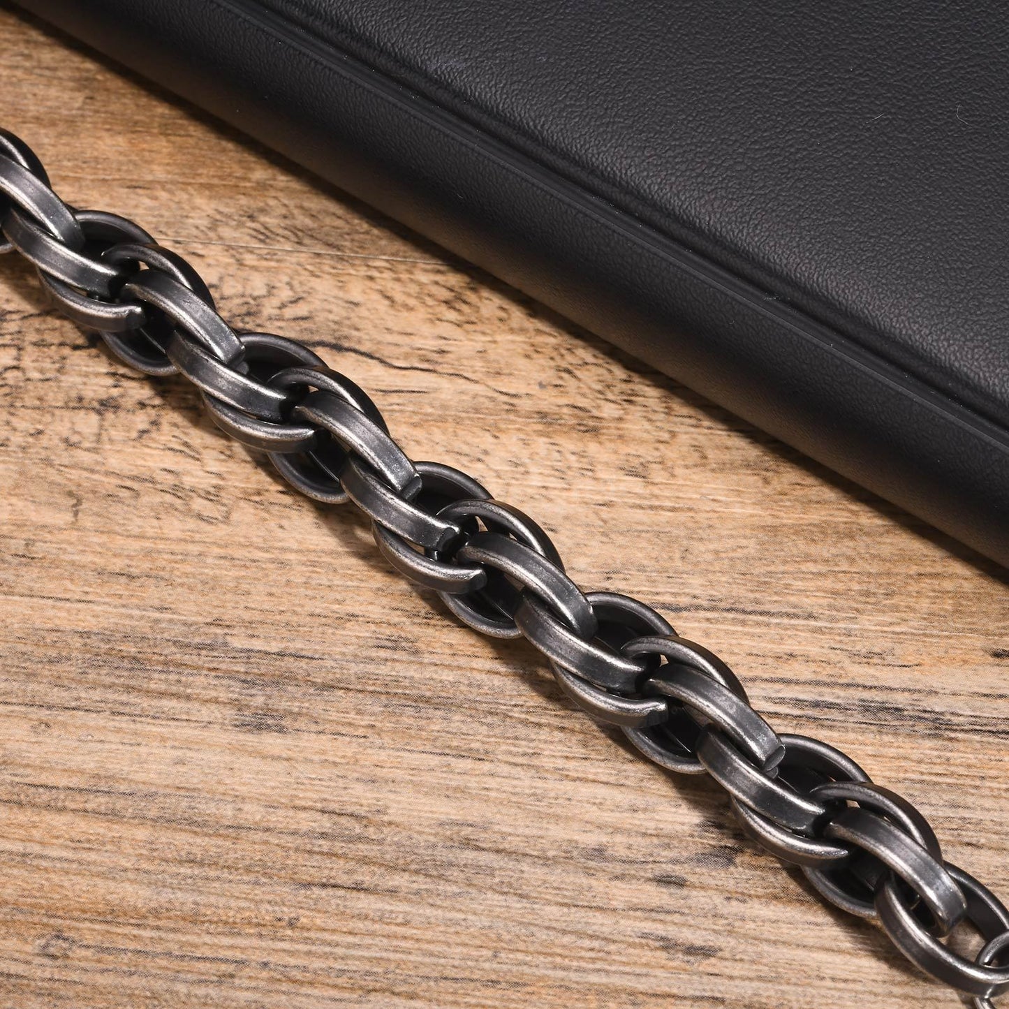 Kemstone Men’s Heavy Stainless Steel Twist Chain Bracelet – 11mm Vintage Cuban Link BR-961
