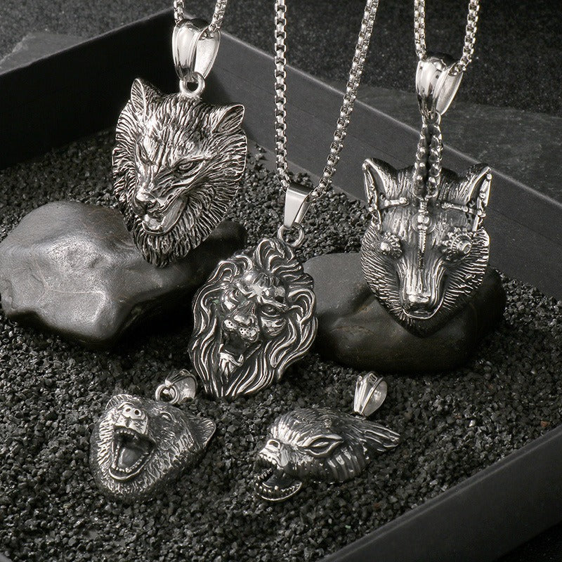 Kemstone Predator Series - Collana con ciondolo leone/lupo/volpe in acciaio al titanio opaco per abbigliamento punk da uomo KP79439-BD