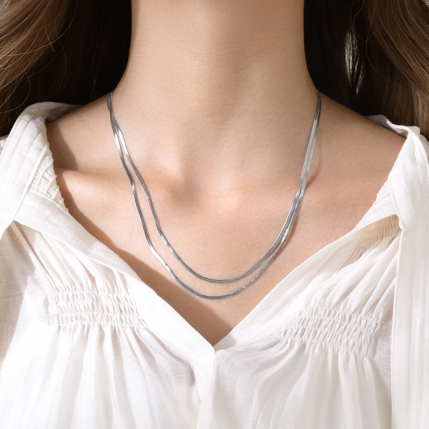Collar de doble cadena de acero inoxidable Kemstone para mujer - Joyería minimalista con eslabones en capas NC-973