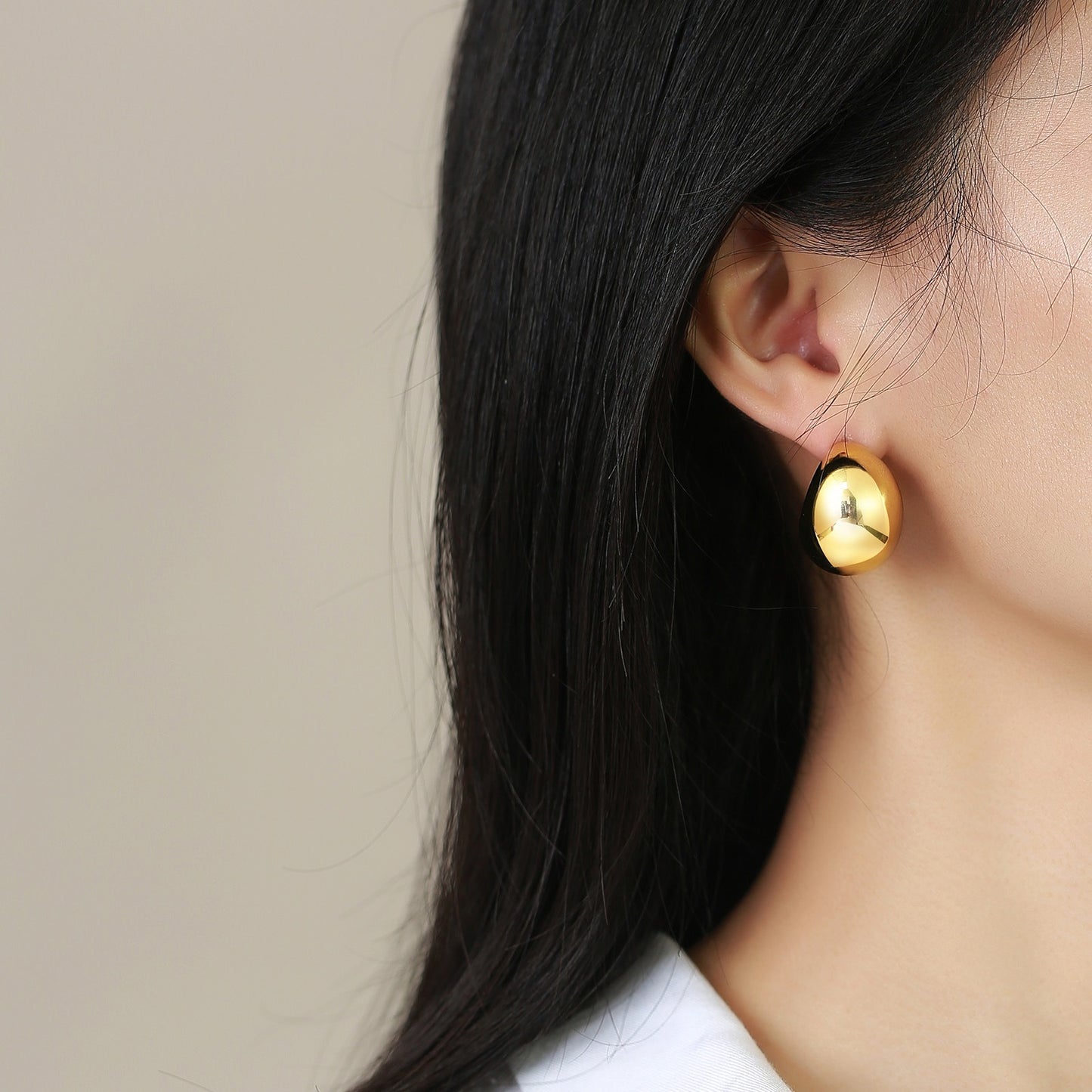 Pendientes Kemstone Hollow Crescent Moonlight de acero inoxidable - Líneas minimalistas y luz de luna susurrante ES-353
