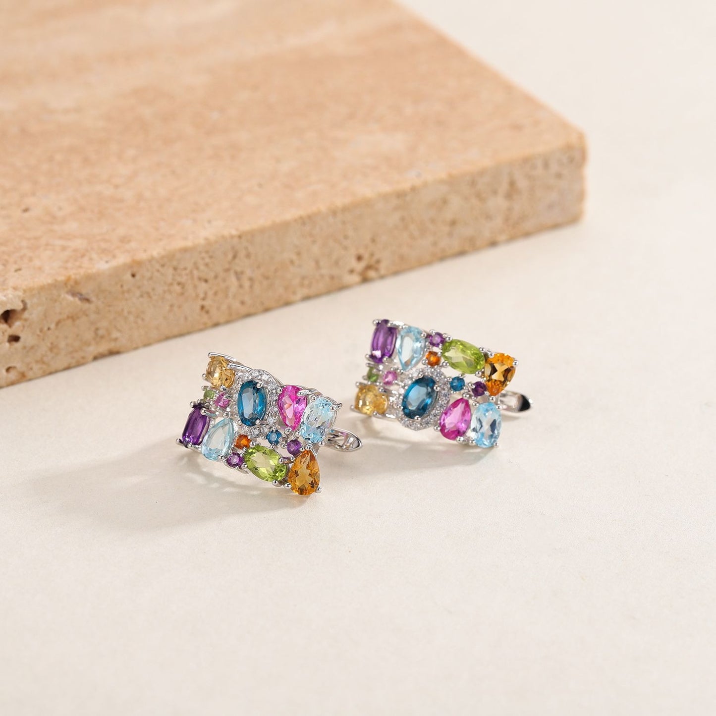 Pendientes colgantes de topacio azul y amarillo multicolor con diseño original de Kemstone, hechos a mano, en plata de ley 925 con cierre de palanca para mujer, K23625E