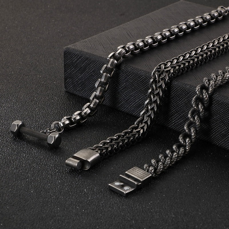 Kemstone Retro Hammered Barbell Titanium Steel Bracelet for Men: Vintage Style with Double Chain Detail KB123280
