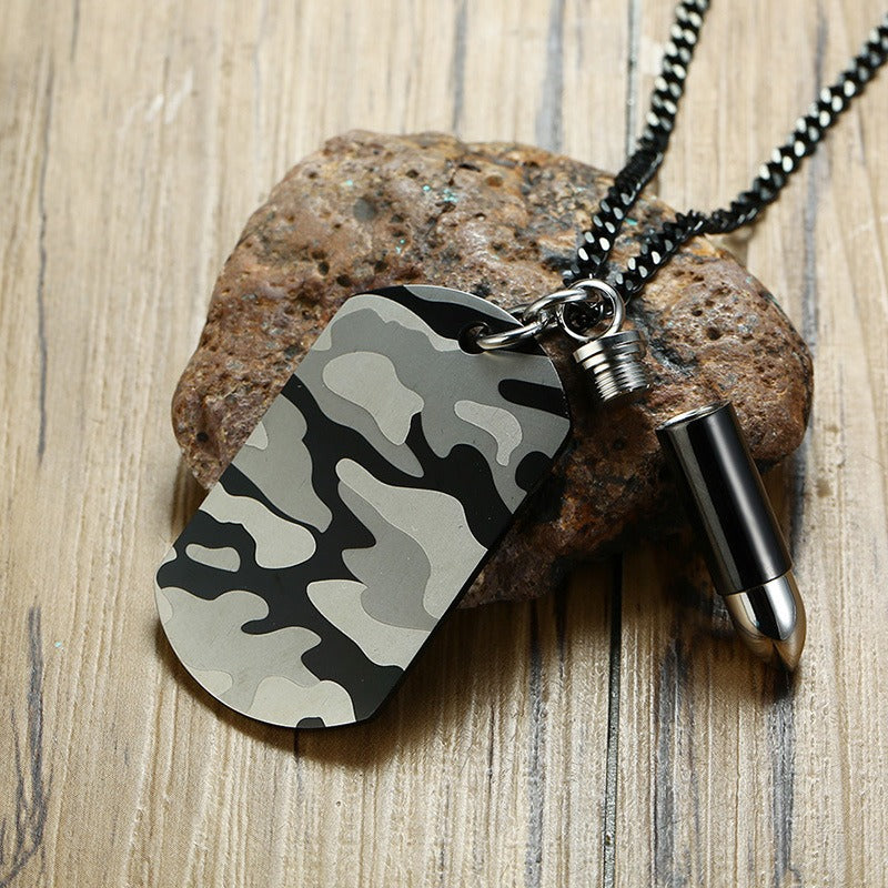 Colgante de bala de camuflaje táctico Kemstone - Collar resistente de acero de titanio para hombre, ideal para exteriores y estilo urbano PN-1070