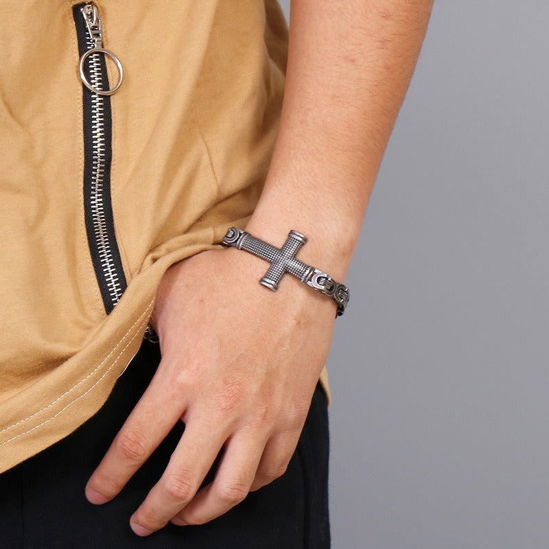 Kemstone Cross Loop Chain Bracelet - Titanium Steel Men's Jewelry Accessory with Edgy Industrial Design KB124342