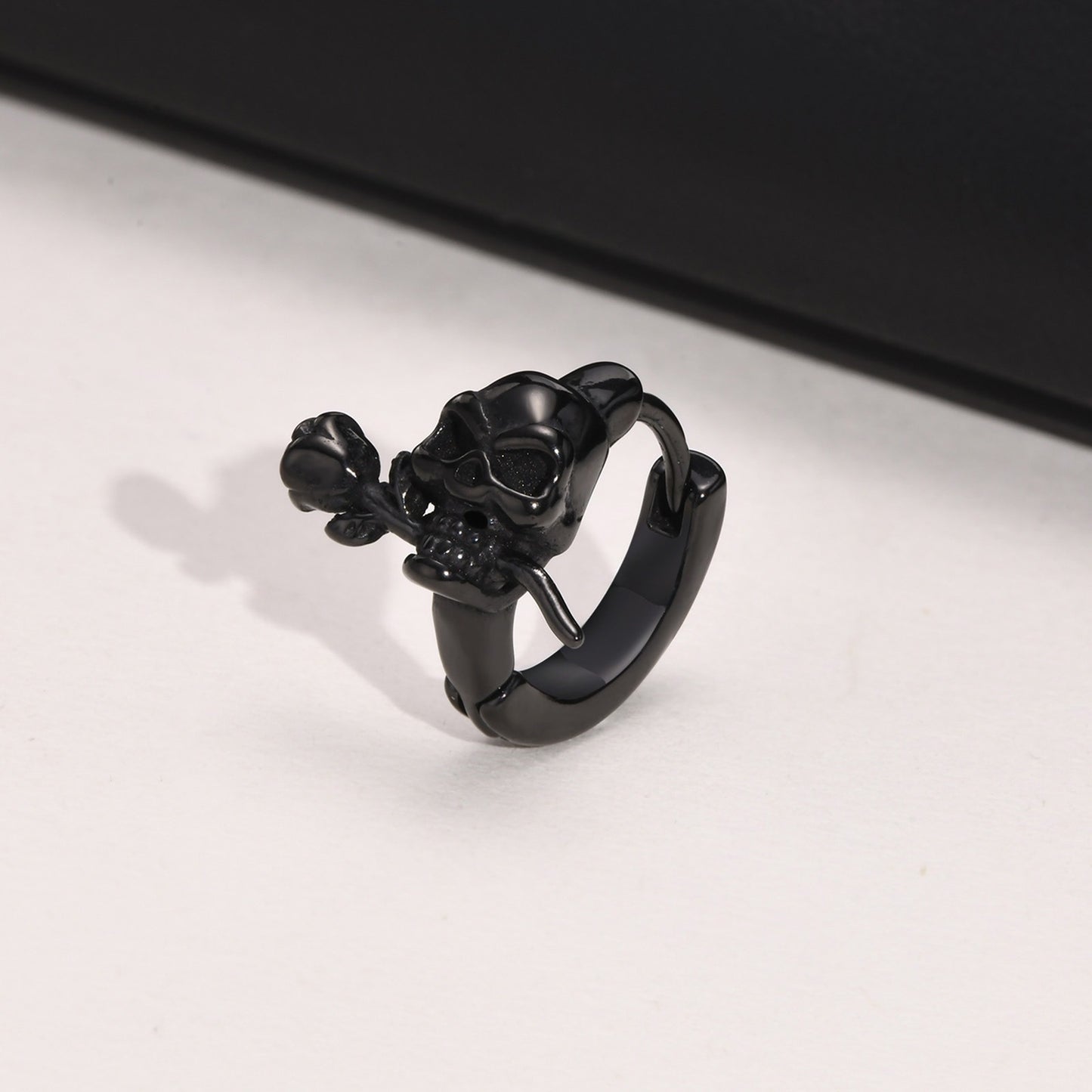 Skull & Rose Hoop Earring for Men – Gothic Stainless Steel Jewelry with Dark Elegance EH-444