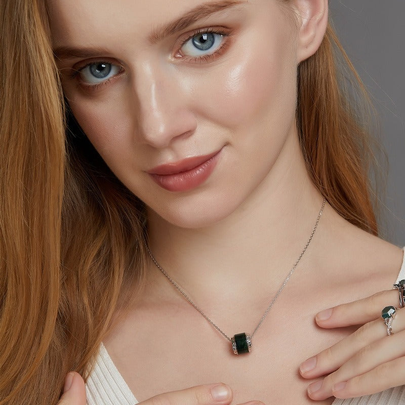 Collar minimalista de ágata musgosa natural, diseño original, hecho a mano por Kemstone - Colgante de plata de ley 925 para mujer, 45,7 cm, K244283N