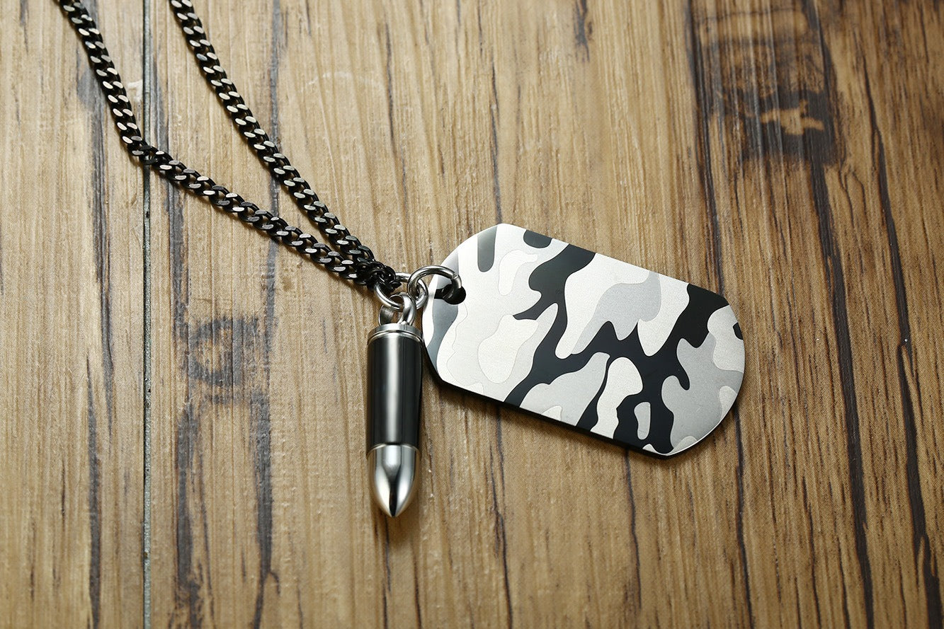 Colgante de bala de camuflaje táctico Kemstone - Collar resistente de acero de titanio para hombre, ideal para exteriores y estilo urbano PN-1070
