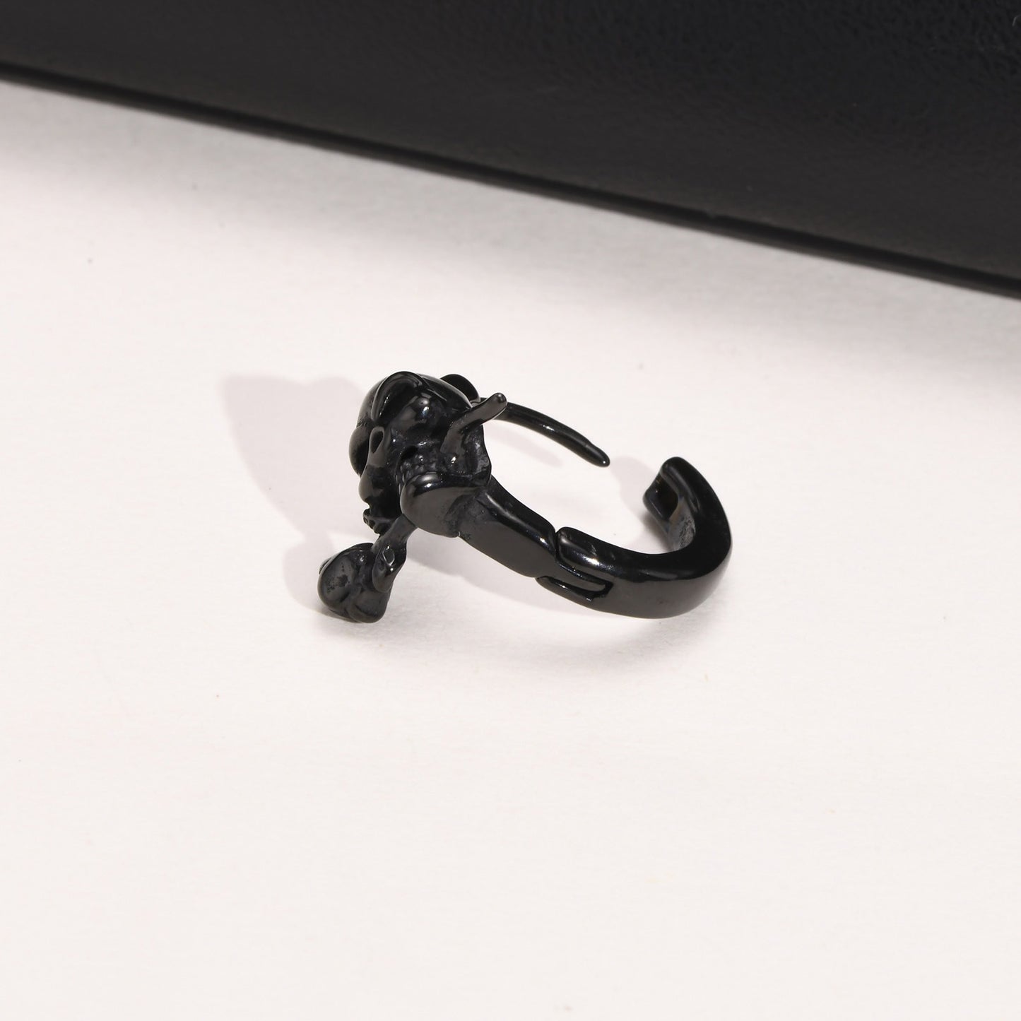 Skull & Rose Hoop Earring for Men – Gothic Stainless Steel Jewelry with Dark Elegance EH-444