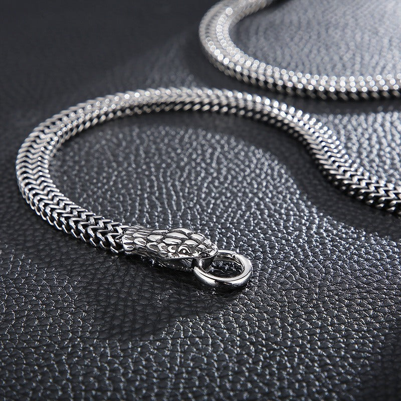 Kemstone Serpent Legacy – Collar de acero de titanio forjado a mano con texturas envejecidas KN202158