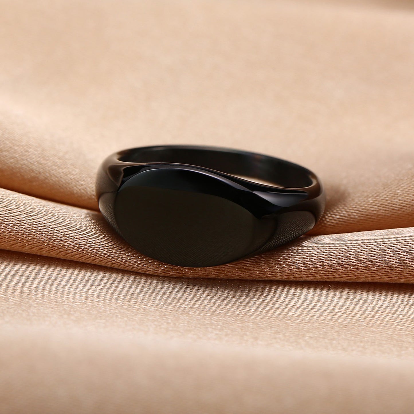Anillo ovalado de acero inoxidable Kemstone - Joyería minimalista apilable de graduación para mujer RC-471