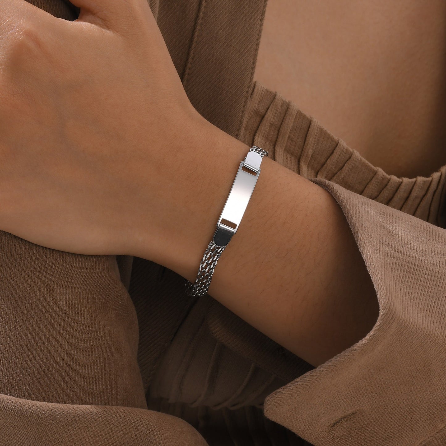 Bracciale a catena in acciaio inossidabile personalizzato per donna - Incidibile ed elegante BR-1599