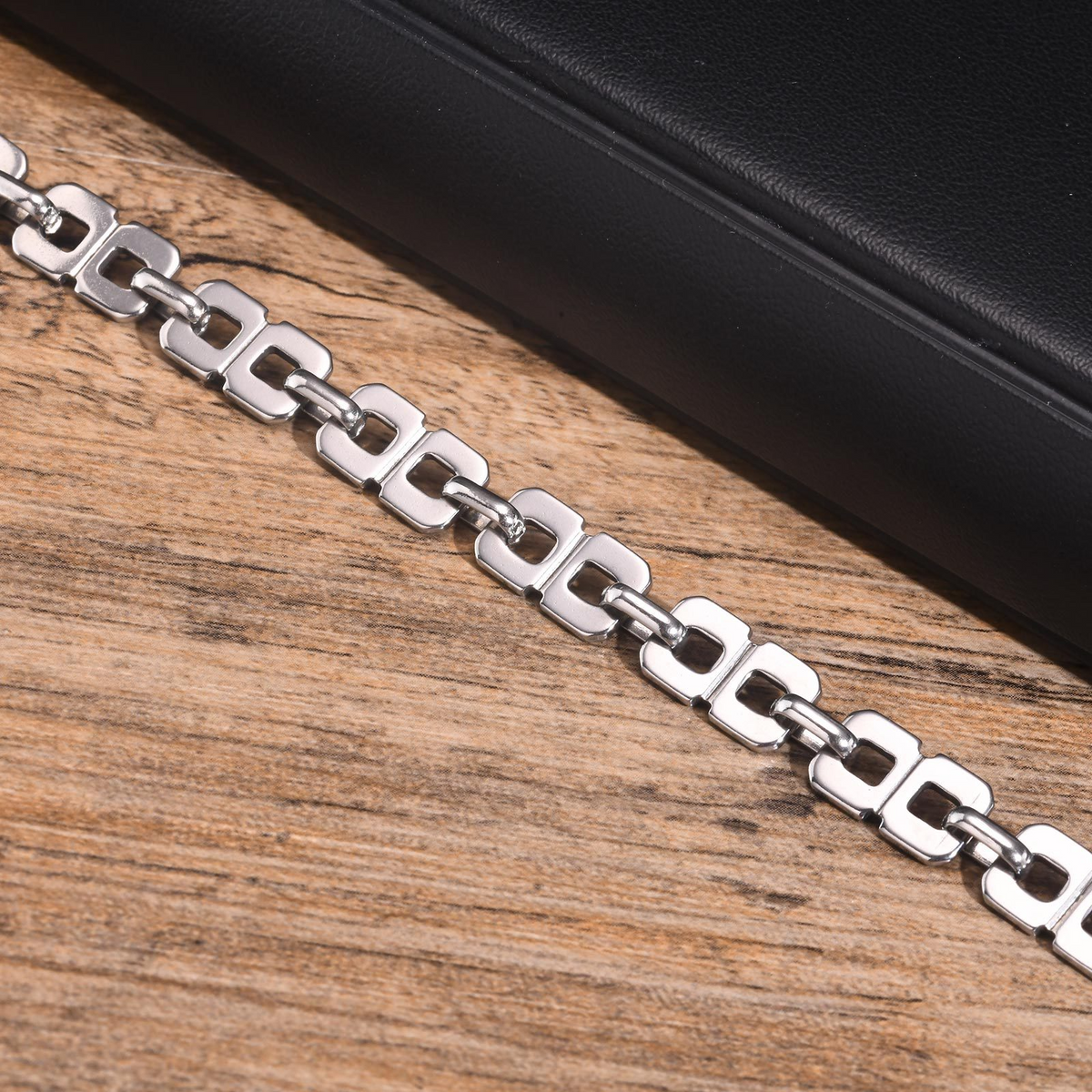Kemstone Stainless Steel Figure 8 Link Bracelet for Men BR-1935