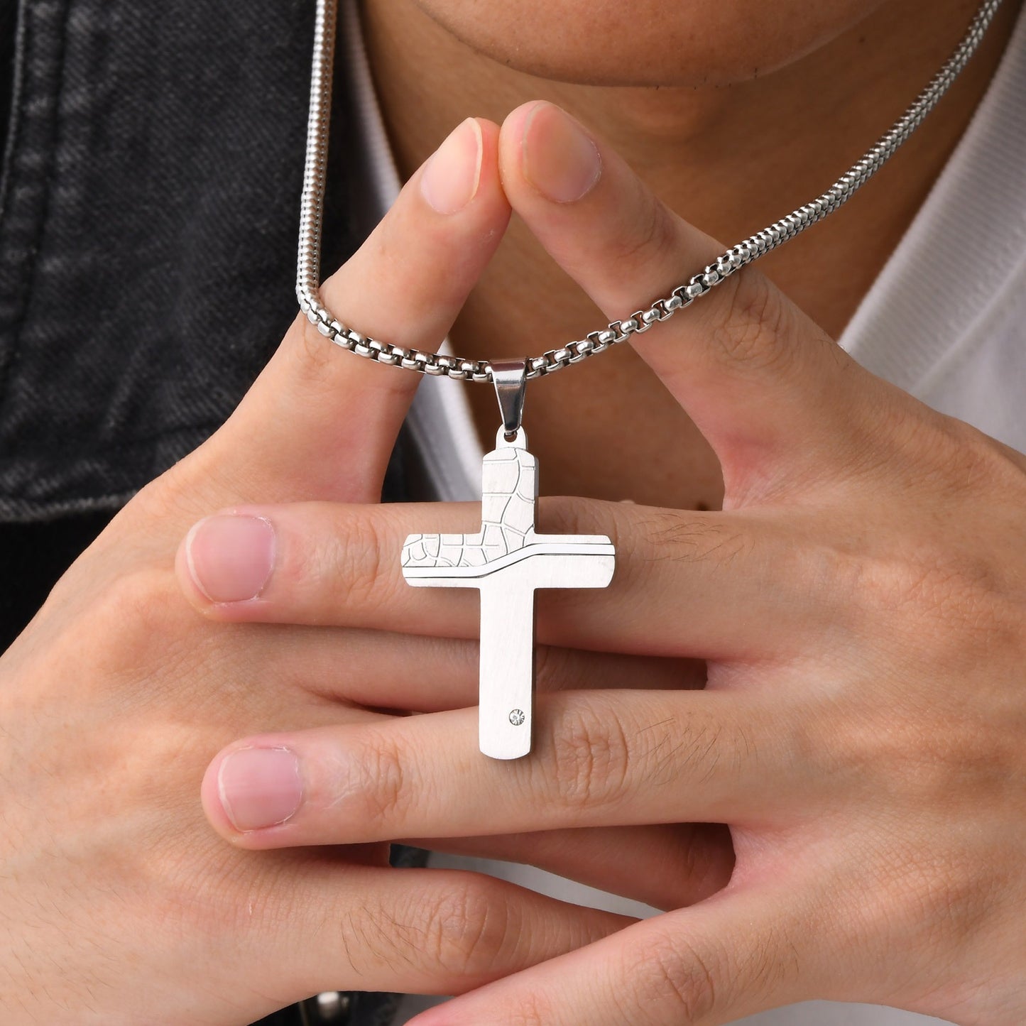 Cracked Cross Pendant Necklace – Stainless Steel, Gothic Street Style (Silver/Gold/Black) PN-1999