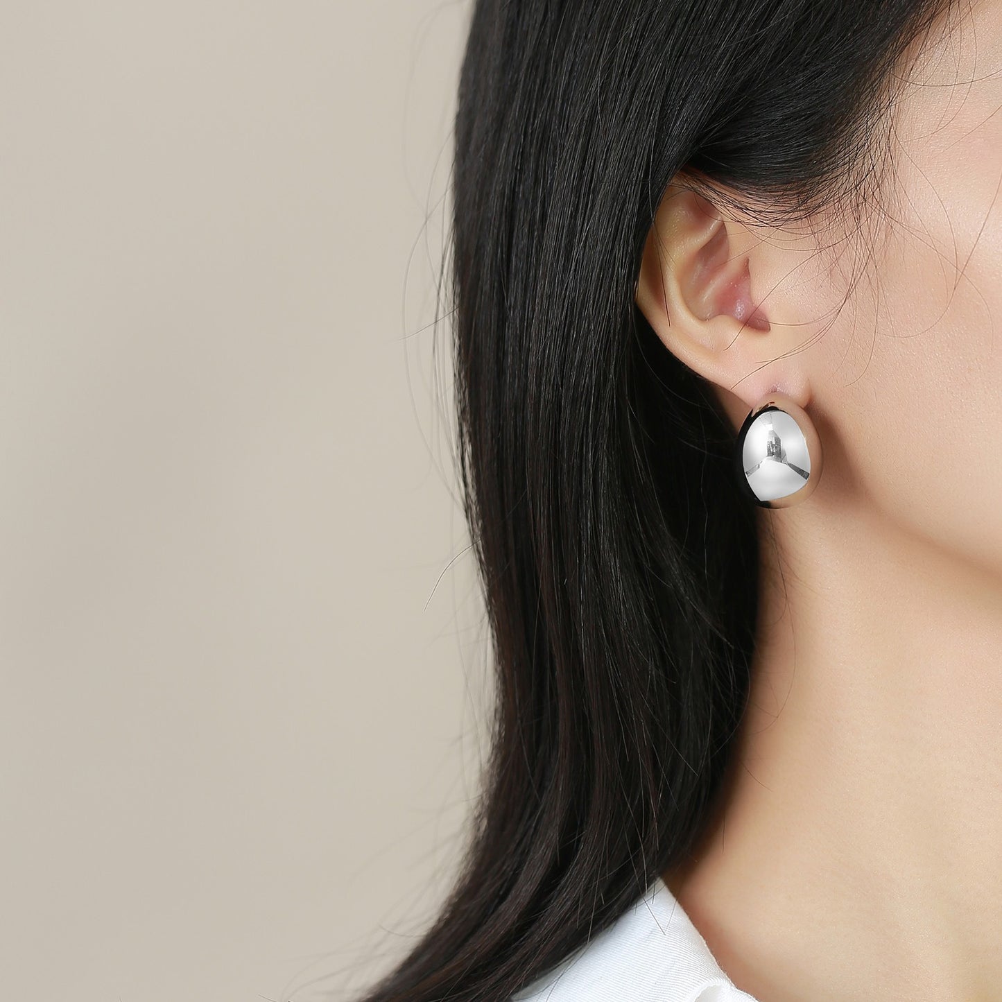 Pendientes Kemstone Hollow Crescent Moonlight de acero inoxidable - Líneas minimalistas y luz de luna susurrante ES-353