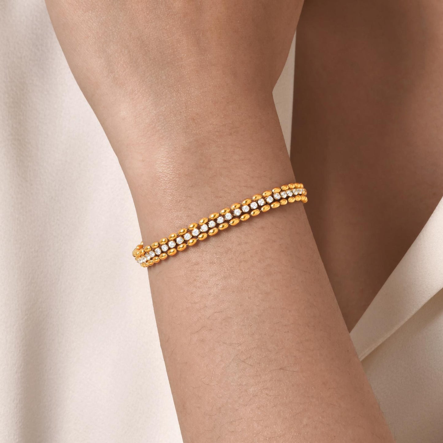 Pulsera Kemstone de acero inoxidable con doble hilera de cuentas de oliva y circonitas blancas | Diseño minimalista retro | Lujo ligero para combinar con otras prendas BR-2440