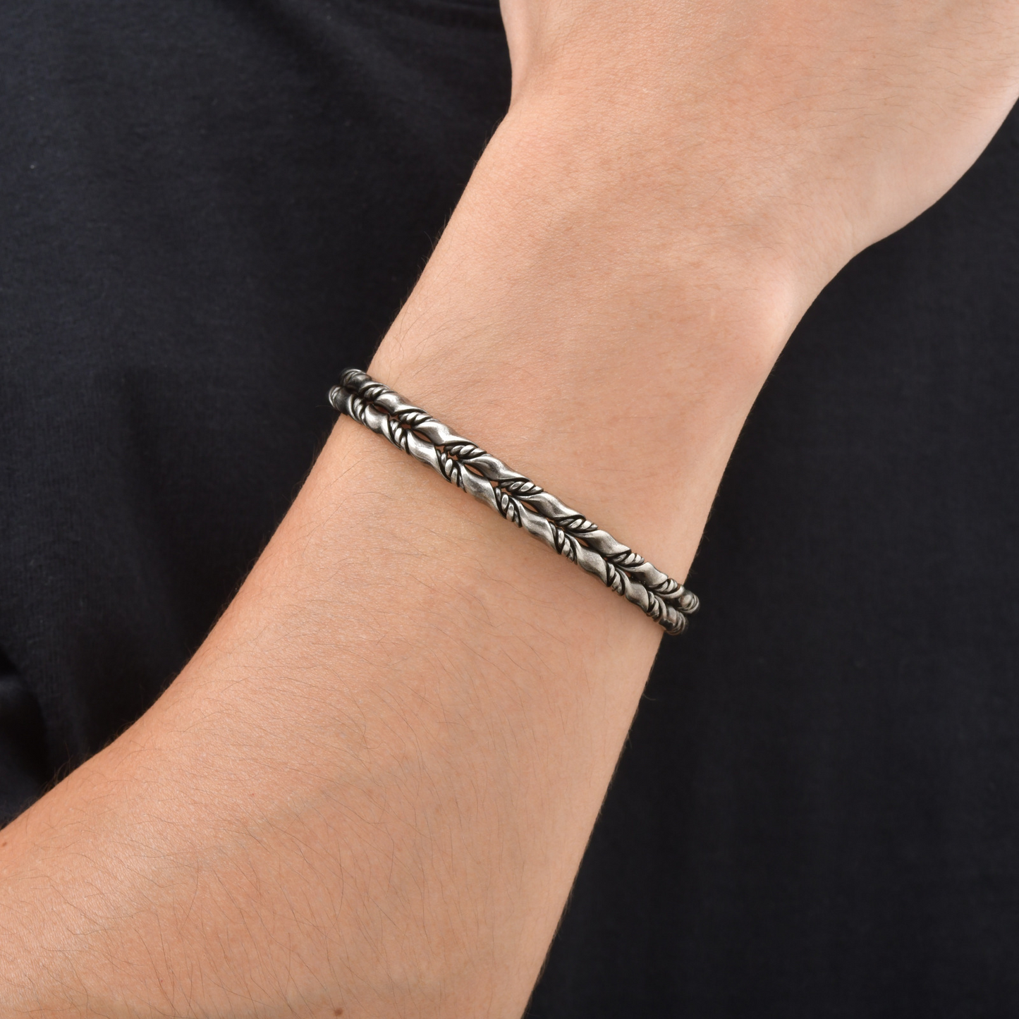 Kemston Stainless Steel Möbius Twist Cuff Bracelet for Men Vintage Open Bangle B-774GR