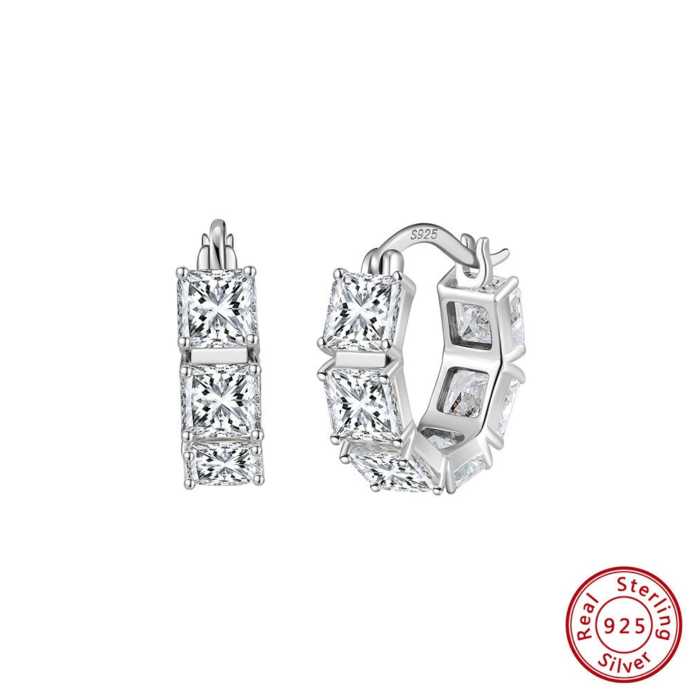 Kemstone Square Prong Set Moissanite Hoop Earrings – 925 Sterling Silver, 5mm, Gold / Silver MOE20